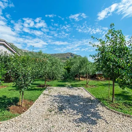 Clea * Mostar