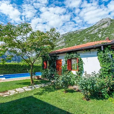 Clea Villa