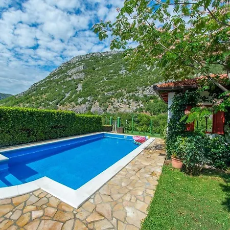 Clea Villa